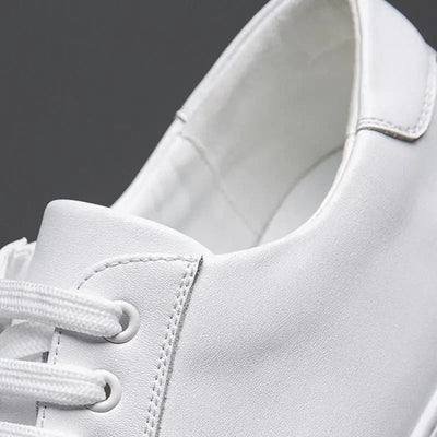 Men’s Comfortable Leather Sneakers