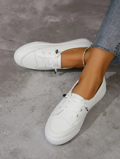 Women’s Casual Round Toe Lace-Up Flats – Comfortable Everyday Shoes