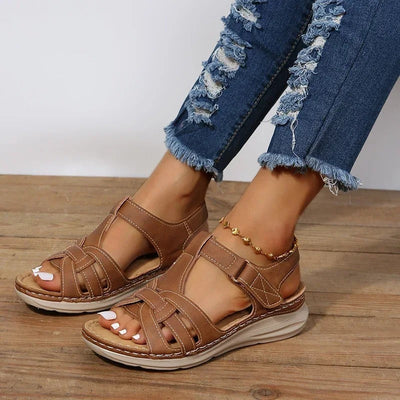 Women’s Orthopedic Walking Sandals – Arch Support, Cushioned Sole & Adjustable Straps